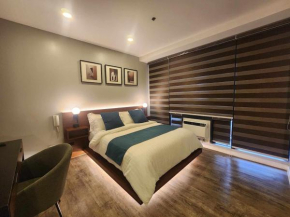 Prime Location Walk to Nightlife! The Gramercy